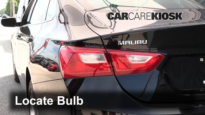 2019 Chevrolet Malibu LS 1.5L 4 Cyl. Turbo Éclairage Feux de position arrière (remplacer ampoule)